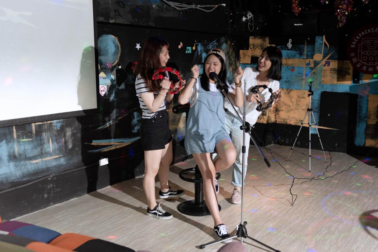 Uno Backpackers Inn Kaohsiung Zewnętrze zdjęcie