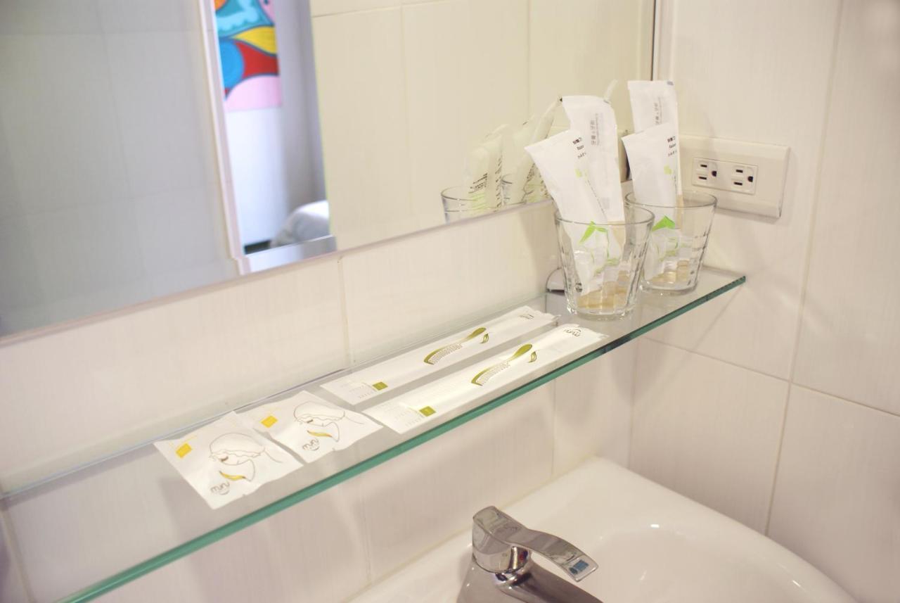 Uno Backpackers Inn Kaohsiung Zewnętrze zdjęcie